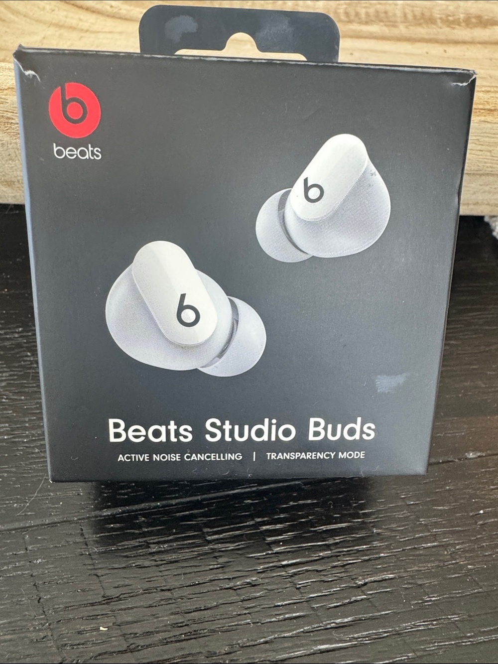 Beats by Dre Studio Buds — White